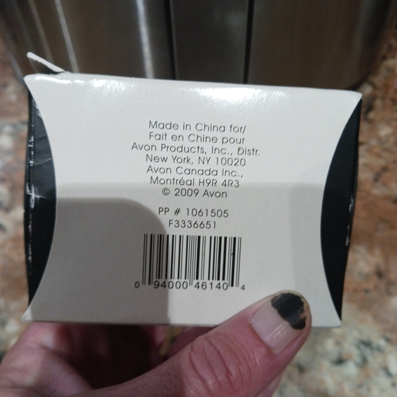 2009 Avon "Ensemble-Cadeau Julie" Faux Pearl Gift Set in Box. Old Stock. - Picture 6 of 9